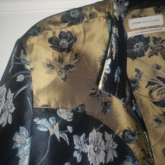 Urban Outfitters Floral Zip Crop top Jacket | L-6 - Picture 9 of 12